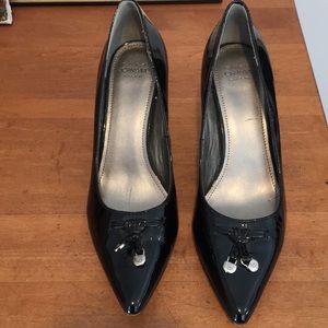 Circa Joan and David Luxe black heels